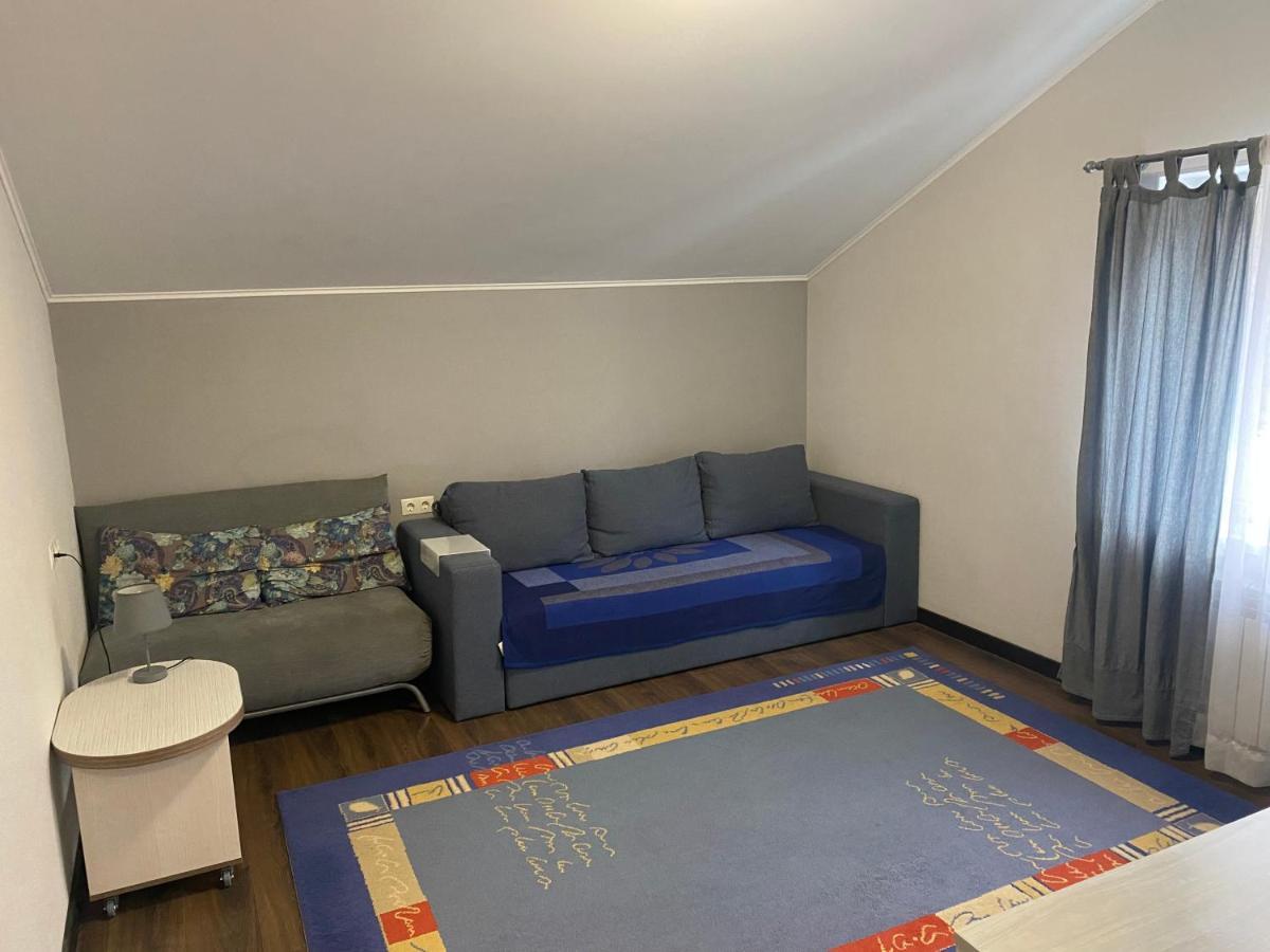 Guest House Olzhycha 45 Б キエフ エクステリア 写真